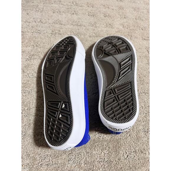 NWOT Opoee Blue kids Sneakers.   Size 32. US size 1. Very‎ Comfortable - Picture 5 of 6